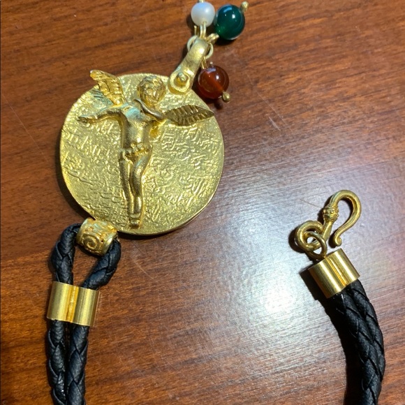 Black rope & gold tone real silver bracelet with beautiful baby cupid figurine - Picture 7 of 12